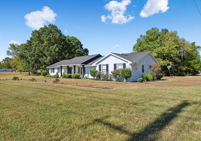 Photo 4 of Single family home for sale at 6904 Old Nashville Hwy, Murfreesboro, TN 37129 | MLS# 3603267 | Listing updated on 2026-10-06