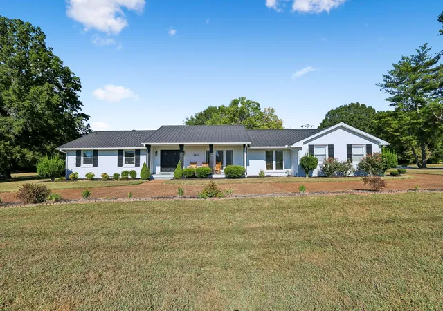 Photo 2 of Single family home for sale at 6904 Old Nashville Hwy, Murfreesboro, TN 37129 | MLS# 3603267 | Listing updated on 2026-10-06