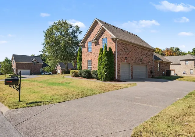 Photo 3 of Single family home for sale at 1031 Berkshire Blvd, Mount Juliet, TN 37122 | MLS# 3603228 | Listing updated on 2026-10-04