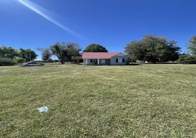 Photo 3 of Single family home for sale at 1532 Rbs Rd, Lafayette, TN 37083 | MLS# 3603203 | Listing updated on 2026-10-06