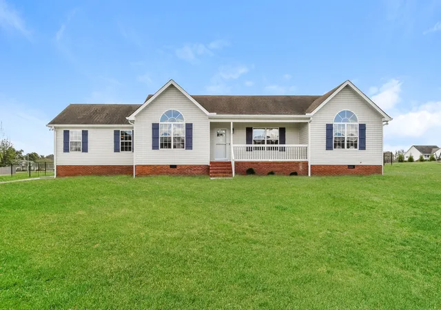 Photo 1 of Single family home for sale at 340 Green Grass Way, Manchester, TN 37355 | MLS# 3603205 | Listing updated on 2026-09-30