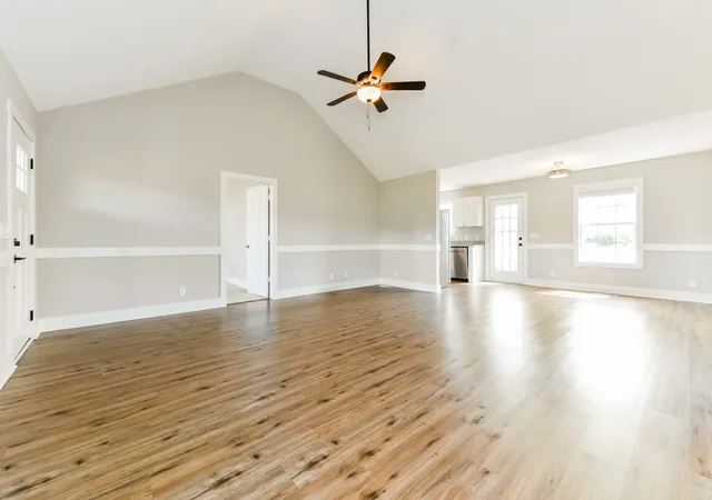 Photo 3 of Single family home for sale at 340 Green Grass Way, Manchester, TN 37355 | MLS# 3603205 | Listing updated on 2026-09-30