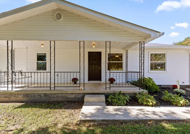 Photo 3 of Single family home for sale at 571 Jones Dr, Dunlap, TN 37327 | MLS# 3603230 | Listing updated on 2026-09-30