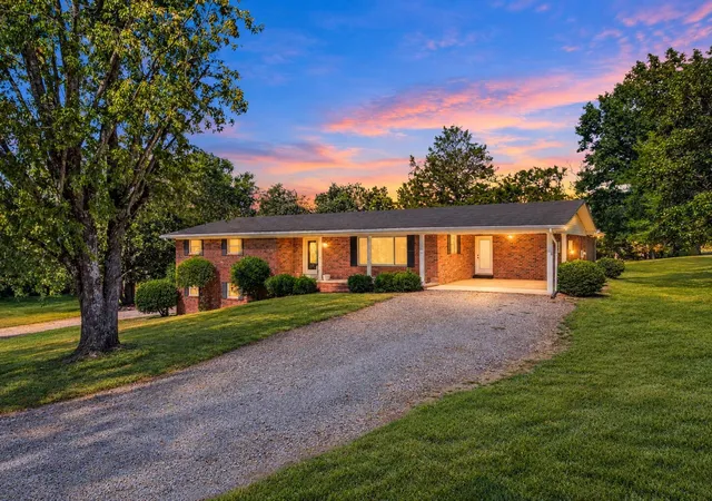Single family home for sale at 3268 Spring Pl Rd SE, Cleveland, TN 37323 | MLS# 3603236