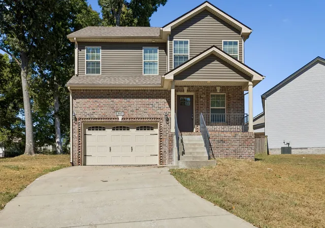 Photo 2 of Single family home for sale at 817 Lutz Ln, Clarksville, TN 37042 | MLS# 3603315 | Listing updated on 2026-10-23