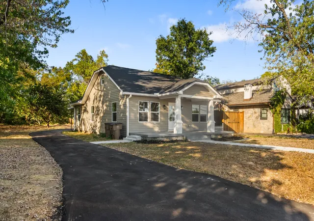 Photo 4 of Single family home for sale at 218 Antioch Pike, Nashville, TN 37211 | MLS# 3603349 | Listing updated on 2026-10-08