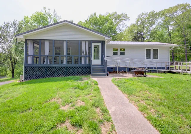 Photo 2 of Single family home for sale at 166 Upper Standing Rock Rd, Dover, TN 37058 | MLS# 3603488 | Listing updated on 2026-10-01
