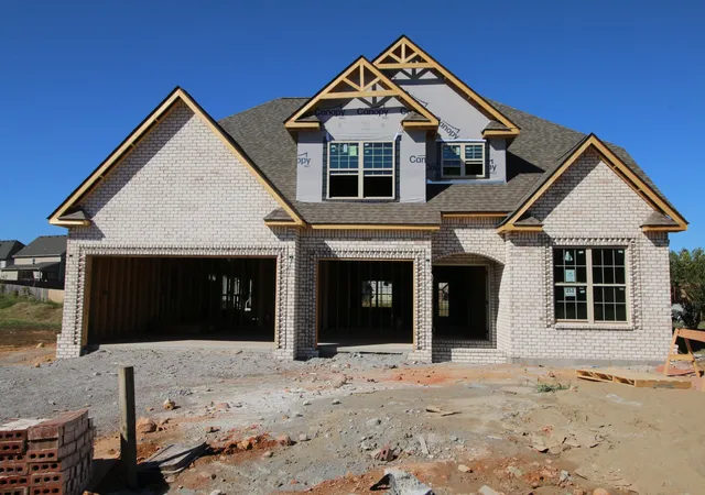 Single family home for sale at 252 Autumnwood Farms, Clarksville, TN 37042 | MLS# 3612100