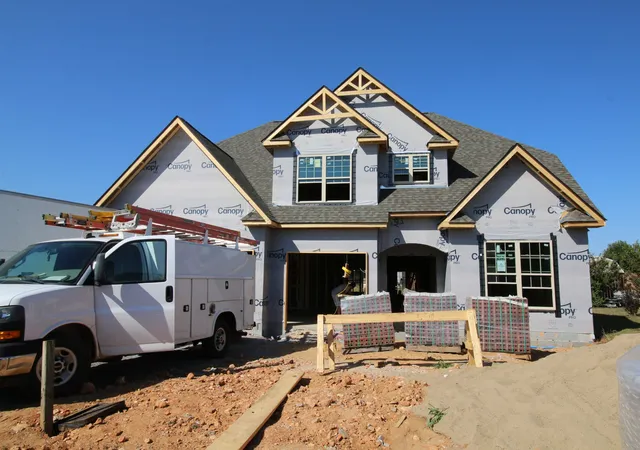 Photo 2 of Single family home for sale at 252 Autumnwood Farms, Clarksville, TN 37042 | MLS# 3612100 | Listing updated on 2026-10-08