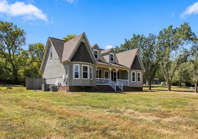 Photo 1 of Single family home for sale at 1156 Weaver Farm Ln, Spring Hill, TN 37174 | MLS# 3609937 | Listing updated on 2026-10-20