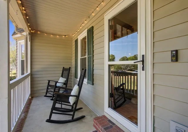 Photo 3 of Single family home for sale at 1156 Weaver Farm Ln, Spring Hill, TN 37174 | MLS# 3609937 | Listing updated on 2026-10-20