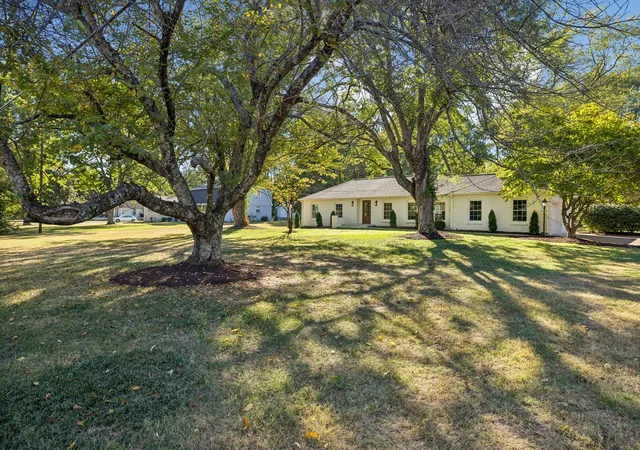 Photo 2 of Single family home for sale at 1313 Lipscomb Dr, Brentwood, TN 37027 | MLS# 3603385 | Listing updated on 2026-10-05