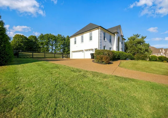 Photo 2 of Single family home for sale at 4408 Savage Pointe Dr, Franklin, TN 37064 | MLS# 3611681 | Listing updated on 2026-10-10
