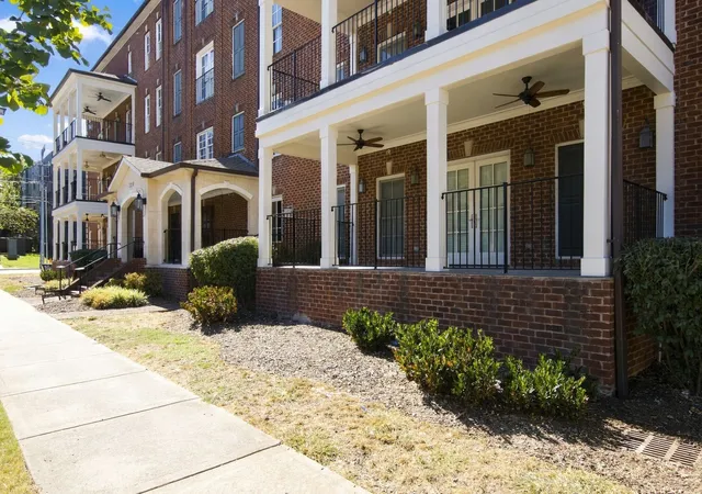 Photo 3 of Single family home for sale at 3210 W End Cir #102, Nashville, TN 37203 | MLS# 3603840 | Listing updated on 2026-10-05