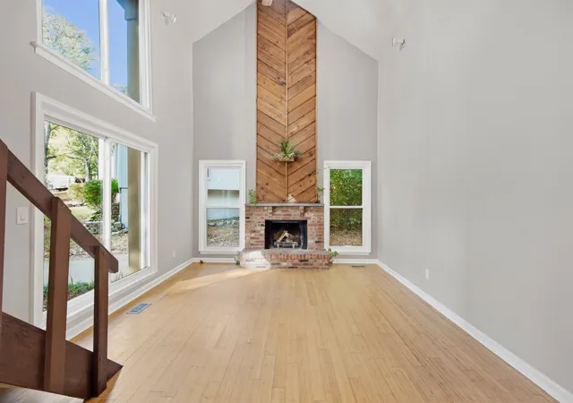 Photo 2 of Single family home for sale at 532 New Castle Ln, Hermitage, TN 37076 | MLS# 3603538 | Listing updated on 2026-10-05