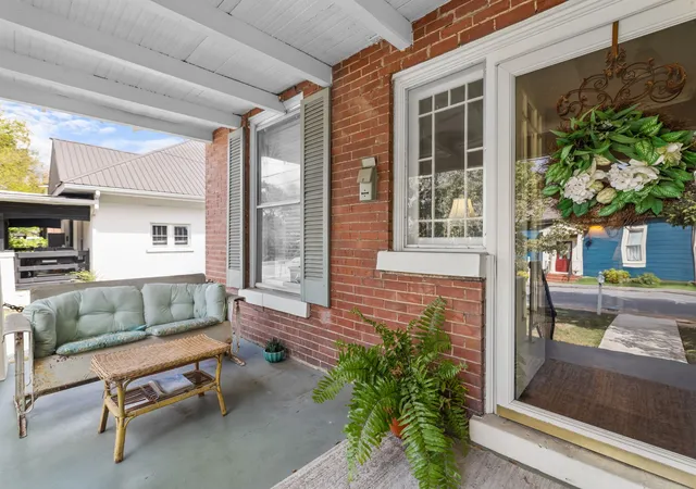Photo 3 of Single family home for sale at 616 N Jefferson St, Shelbyville, TN 37160 | MLS# 3612457 | Listing updated on 2026-10-06