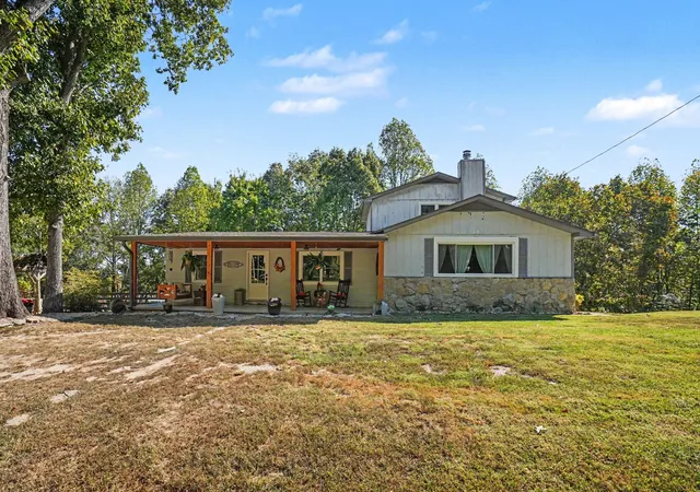 Photo 2 of Single family home for sale at 1101 Bryant Perry Rd, Bethpage, TN 37022 | MLS# 3620466 | Listing updated on 2026-10-29
