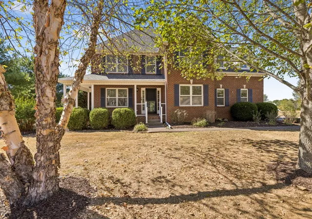 Photo 3 of Single family home for sale at 1922 Victorian Rd, Columbia, TN 38401 | MLS# 3603557 | Listing updated on 2026-10-09
