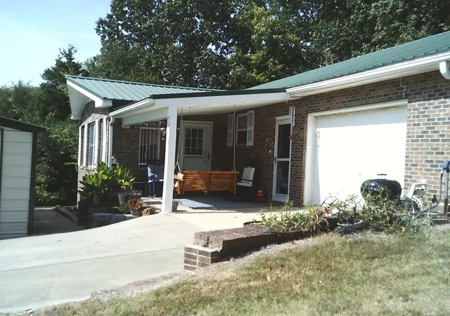 Photo 1 of Single family home for sale at 104 Tobaccoport Dock Rd, Bumpus Mills, TN 37028 | MLS# 3610142 | Listing updated on 2026-10-07