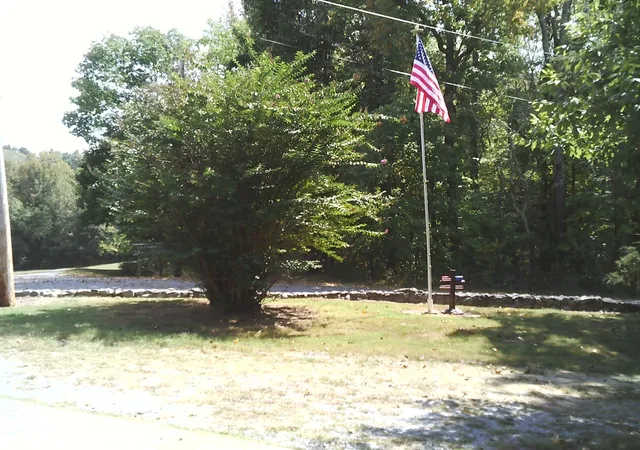 Photo 4 of Single family home for sale at 104 Tobaccoport Dock Rd, Bumpus Mills, TN 37028 | MLS# 3610142 | Listing updated on 2026-10-07