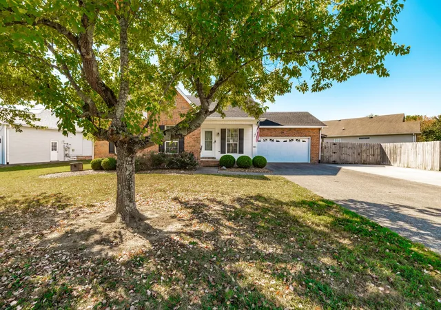 Photo 2 of Single family home for sale at 583 Cottonwood Dr, Gallatin, TN 37066 | MLS# 3603476 | Listing updated on 2026-10-08