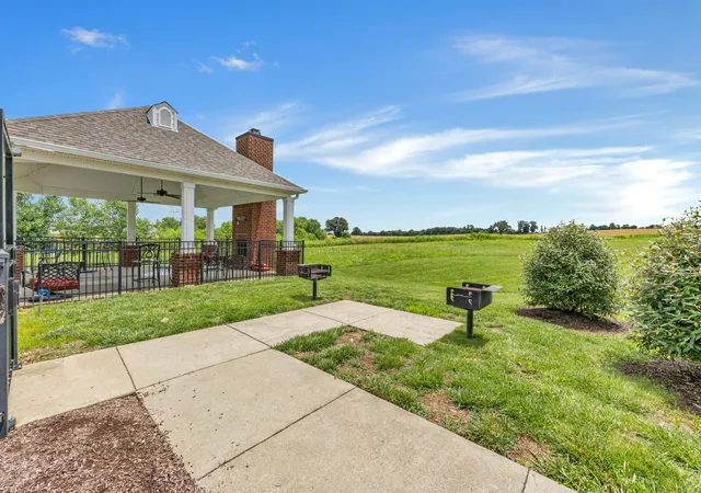 Photo 4 of Single family home for sale at 1178 Buggy Cv, Clarksville, TN 37043 | MLS# 3611713 | Listing updated on 2026-10-05