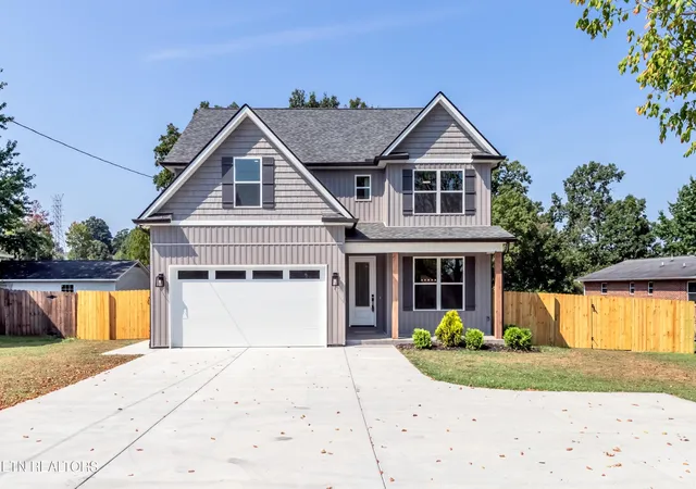 Photo 1 of Single family home for sale at 2067 Cecil Johnson Rd, Knoxville, TN 37921 | MLS# 3603410 | Listing updated on 2026-09-30
