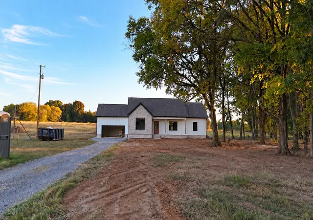 Photo 3 of Single family home for sale at 2143 Powell Ln, Lewisburg, TN 37091 | MLS# 3603534 | Listing updated on 2026-10-01