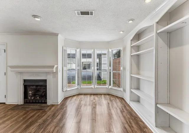 Photo 2 of Townhouse for sale at 755 E Northfield Blvd, Murfreesboro, TN 37130 | MLS# 3628758 | Listing updated on 2026-10-29