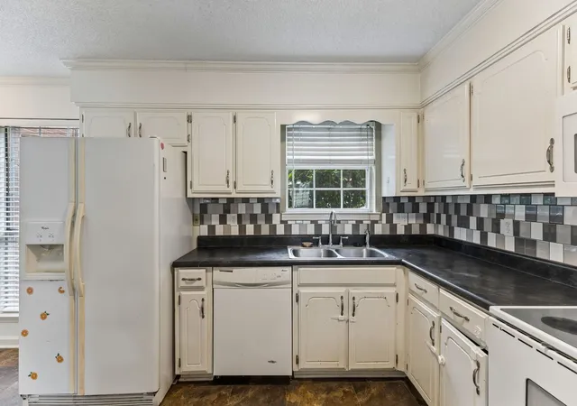 Photo 3 of Townhouse for sale at 755 E Northfield Blvd, Murfreesboro, TN 37130 | MLS# 3628758 | Listing updated on 2026-10-29