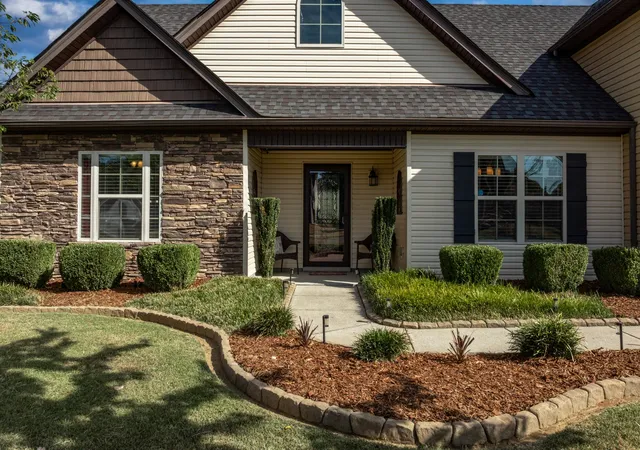 Photo 3 of Single family home for sale at 1018 Watergate Dr, Smyrna, TN 37167 | MLS# 3611256 | Listing updated on 2026-10-05