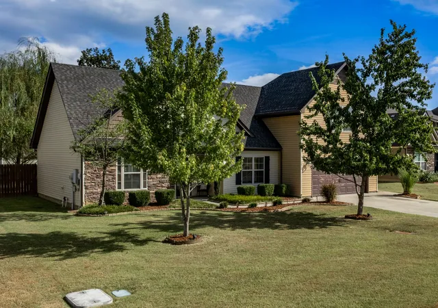 Photo 3 of Single family home for sale at 1018 Watergate Dr, Smyrna, TN 37167 | MLS# 3611256 | Listing updated on 2026-10-05