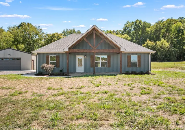 Photo 1 of Single family home for sale at 2950 Highway 10, Hartsville, TN 37074 | MLS# 3603521 | Listing updated on 2026-10-01