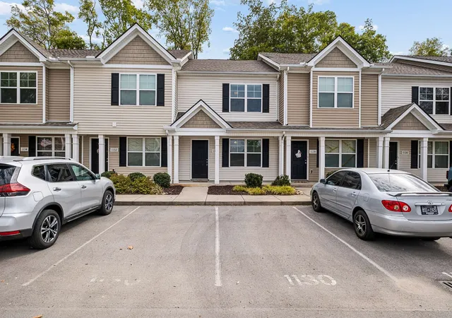 Photo 2 of Townhouse for sale at 1130 Tradition Trl, Murfreesboro, TN 37130 | MLS# 3610430 | Listing updated on 2026-10-08