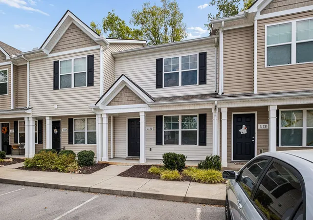 Photo 3 of Townhouse for sale at 1130 Tradition Trl, Murfreesboro, TN 37130 | MLS# 3610430 | Listing updated on 2026-10-08