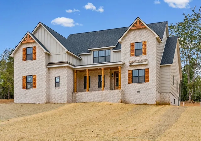 Photo 2 of Single family home for sale at 1902 Muddy Branch Rd, Clarksville, TN 37043 | MLS# 3610343 | Listing updated on 2026-10-09
