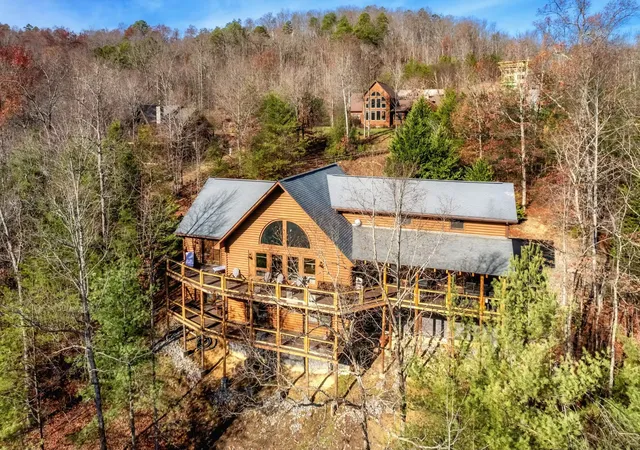Photo 2 of Single family home for sale at 2760 Cedar Fls Way, Sevierville, TN 37862 | MLS# 3603495 | Listing updated on 2026-10-07