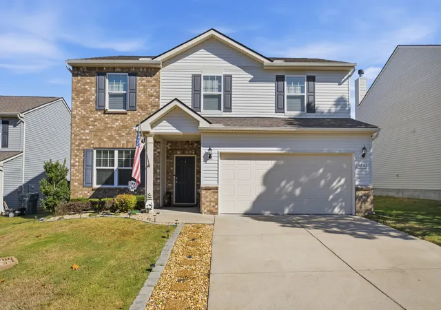 Photo 4 of Single family home for sale at 1203 Lumsley Dr, Lebanon, TN 37087 | MLS# 3614481 | Listing updated on 2026-10-08