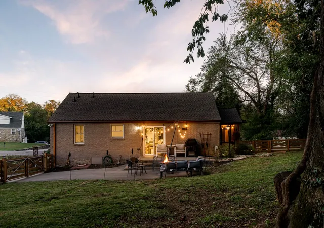 Photo 2 of Single family home for sale at 5015 Inglewood Ct, Nashville, TN 37216 | MLS# 3626718 | Listing updated on 2026-10-28