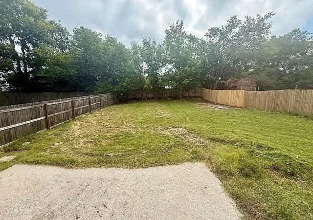 Photo 2 of Single family home for sale at 634a Freedom Pl, Nashville, TN 37209 | MLS# 3603936 | Listing updated on 2026-10-07