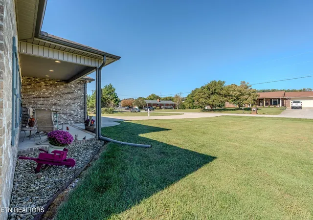 Photo 4 of Single family home for sale at 509 Carpenter Dr, Seymour, TN 37865 | MLS# 3603497 | Listing updated on 2026-10-02