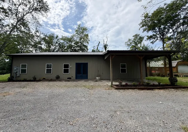 Photo 4 of Single family home for sale at 176 S Palmers Chapel Rd, White House, TN 37188 | MLS# 3603664 | Listing updated on 2026-10-01