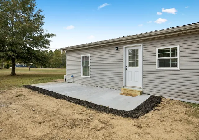 Photo 4 of Single family home for sale at 113 Chandler St, Hohenwald, TN 38462 | MLS# 3611333 | Listing updated on 2026-10-07