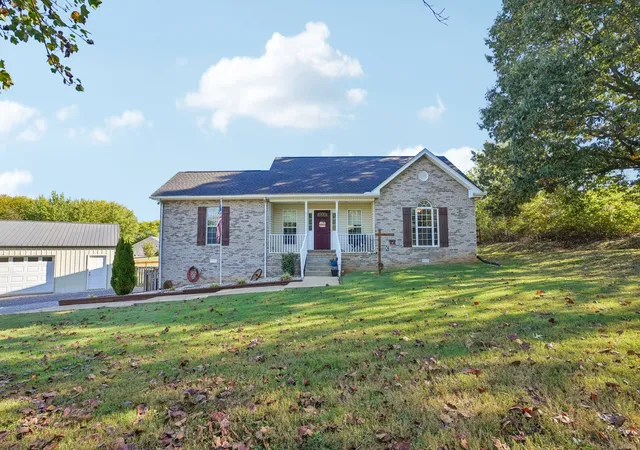 Photo 4 of Single family home for sale at 5730 Lakeview Rd, Springfield, TN 37172 | MLS# 3603803 | Listing updated on 2026-10-08