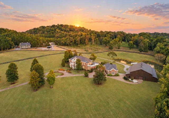 Photo 3 of Land for sale at 4008 Carters Crk Pike, Franklin, TN 37064 | MLS# 3603523 | Listing updated on 2026-10-07