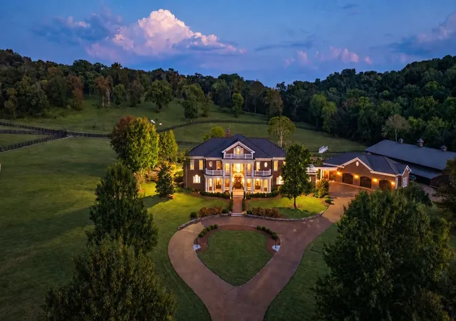 Photo 4 of Land for sale at 4008 Carters Crk Pike, Franklin, TN 37064 | MLS# 3603523 | Listing updated on 2026-10-07