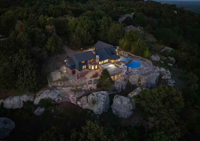 Photo 3 of Single family home for sale at 8608 Brow Lake Rd, Soddy Daisy, TN 37379 | MLS# 3603549 | Listing updated on 2026-10-01