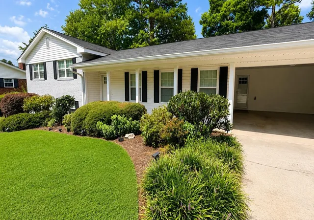 Photo 3 of Single family home for sale at 3005 Oakland Dr NW, Cleveland, TN 37312 | MLS# 3603628 | Listing updated on 2026-10-10