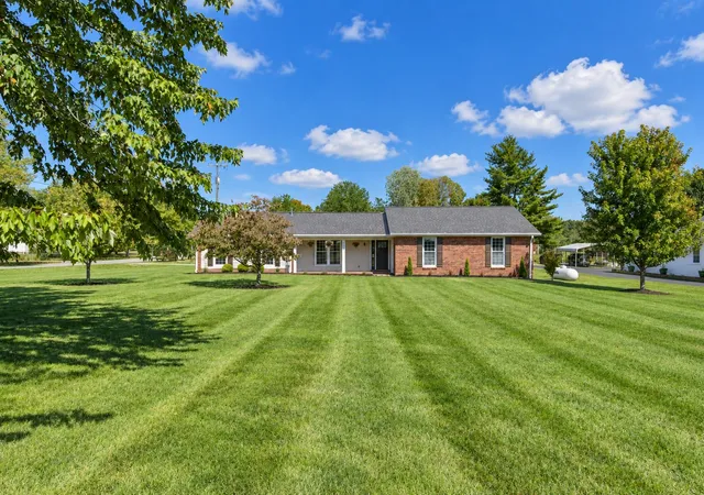Photo 3 of Single family home for sale at 7542 Bethel Rd, Goodlettsville, TN 37072 | MLS# 3610199 | Listing updated on 2026-10-04