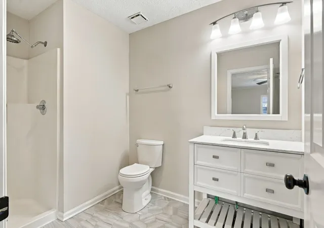Photo 3 of Single family home for sale at 400 Amquiwood Ct, Madison, TN 37115 | MLS# 3604040 | Listing updated on 2026-10-05